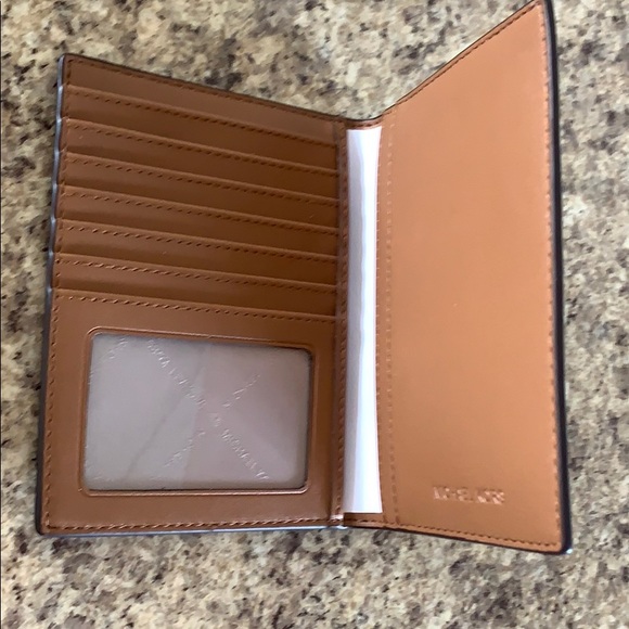 Michael Kors Passport Wallet - Picture 2 of 4